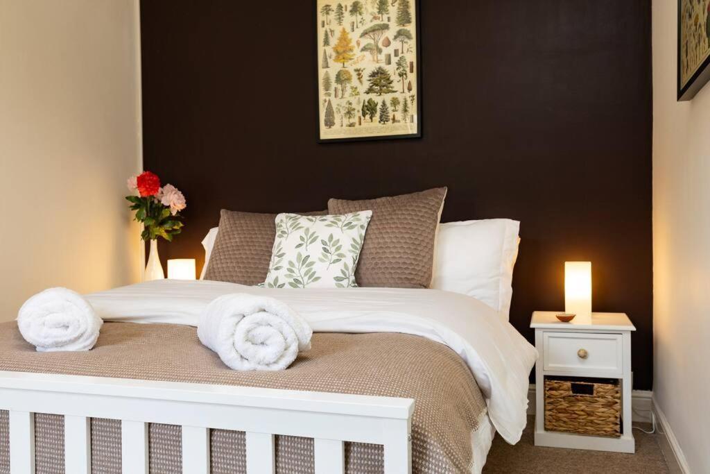 Pure B - Welcoming Bath City 3 Bed House Free Parking & Wifi Dış mekan fotoğraf