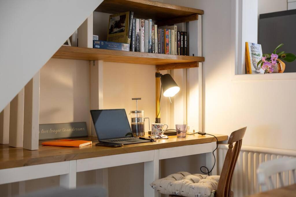 Pure B - Welcoming Bath City 3 Bed House Free Parking & Wifi Dış mekan fotoğraf